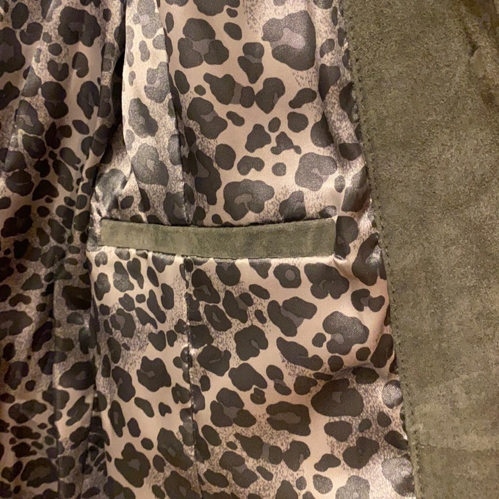Leather Jacket - Picture 9 of 10